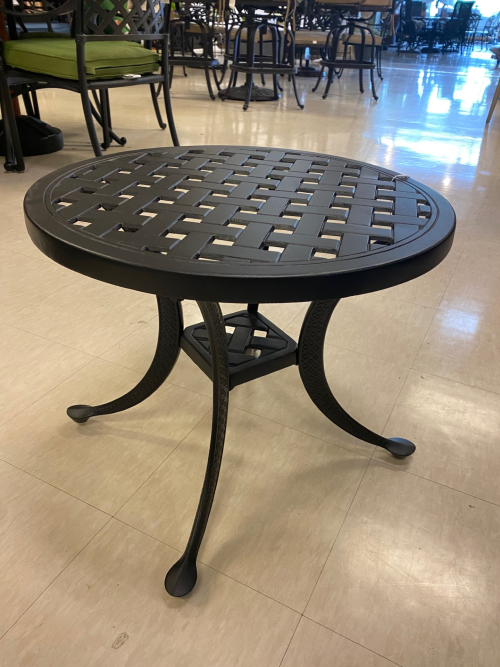 newport 21 round end table