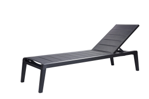 nomad padded sling chaise lounge – nero