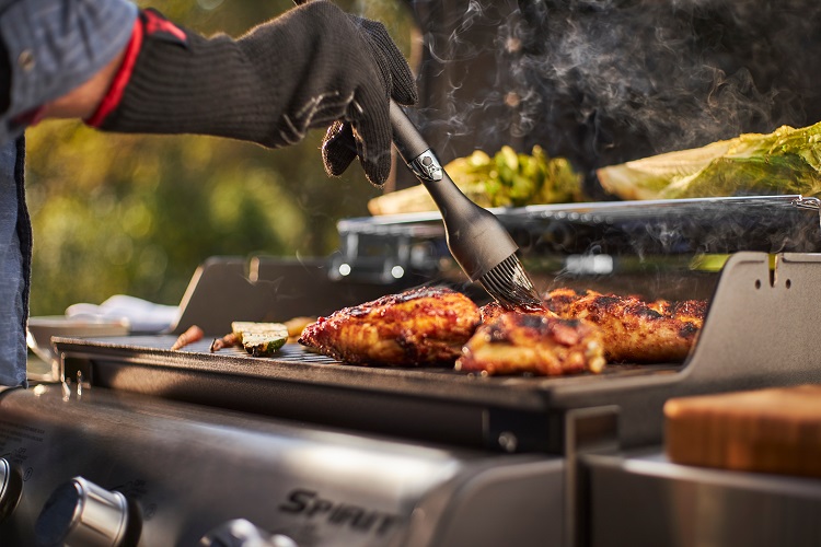 spirit s-315 grill – liquid propane thumbnail