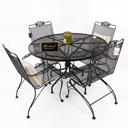 briarwood 48 dining