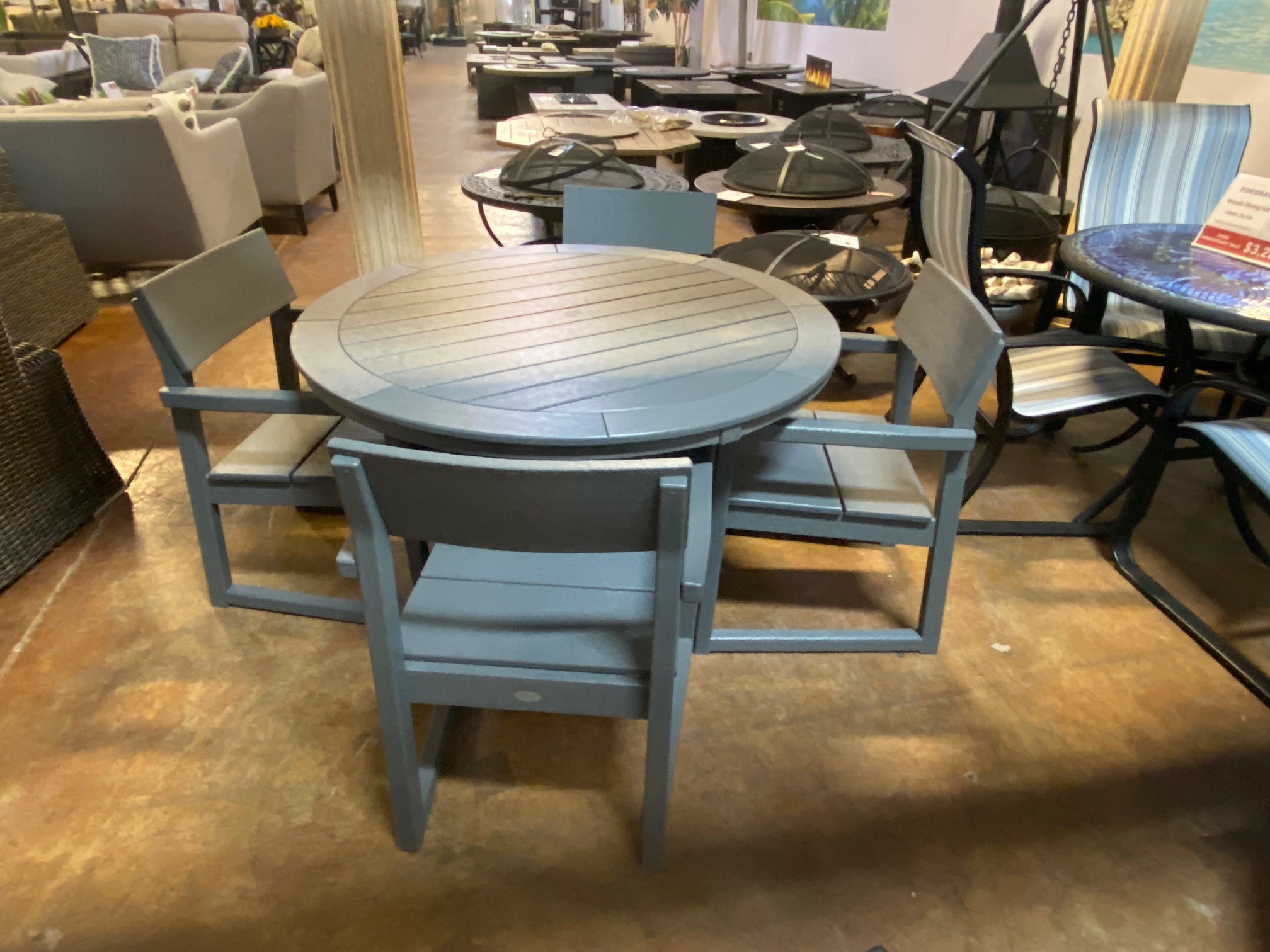 edge round dining set – grey product image