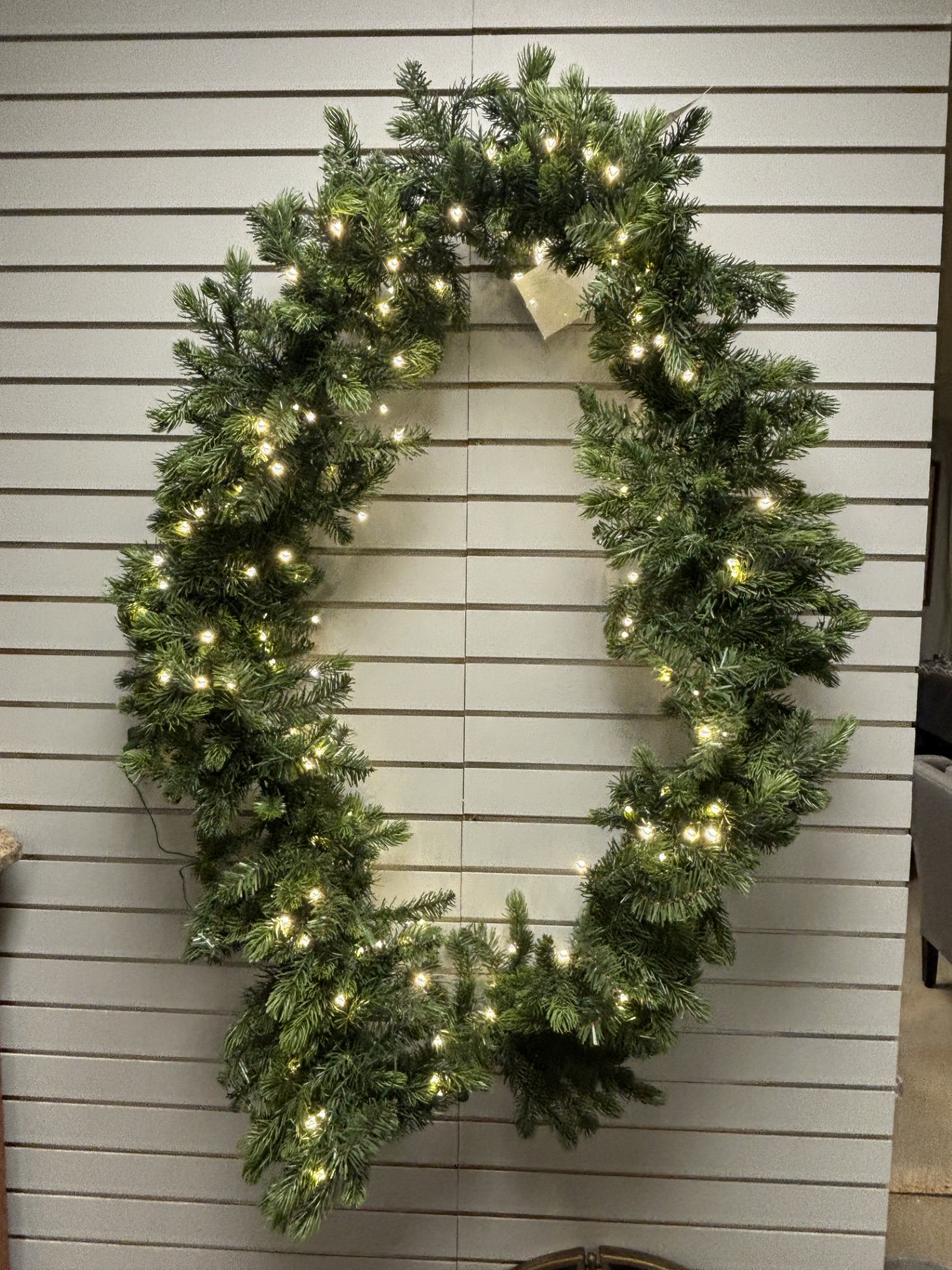 9′ rocky mountain pine garland – clear led lights product image
