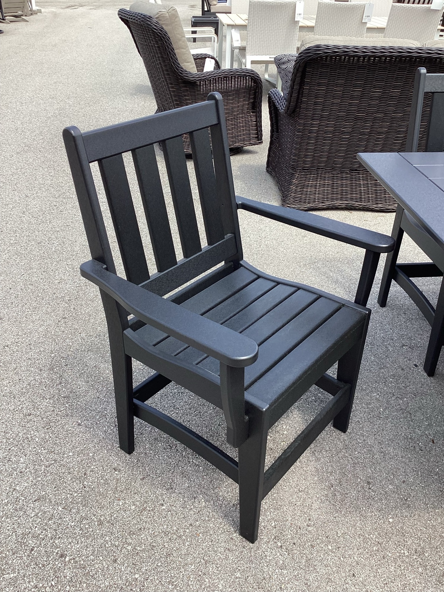leesport rectangle-extension dining-black thumbnail image