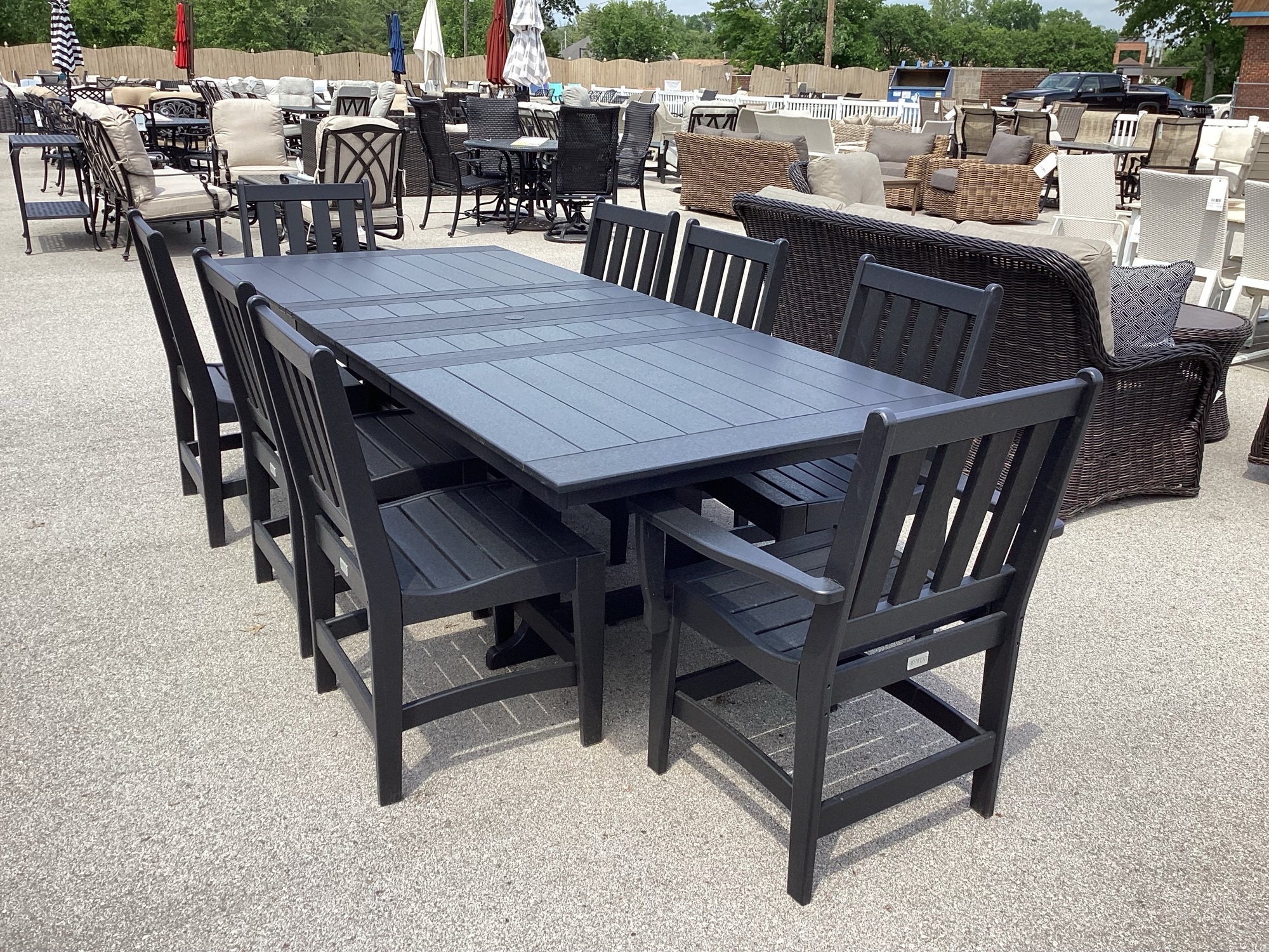 leesport rectangle-extension dining-black product image