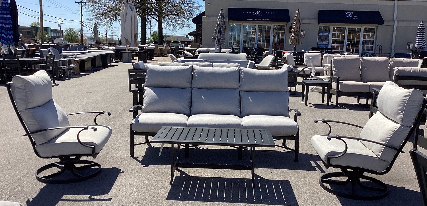 manor seating set thumbnail image