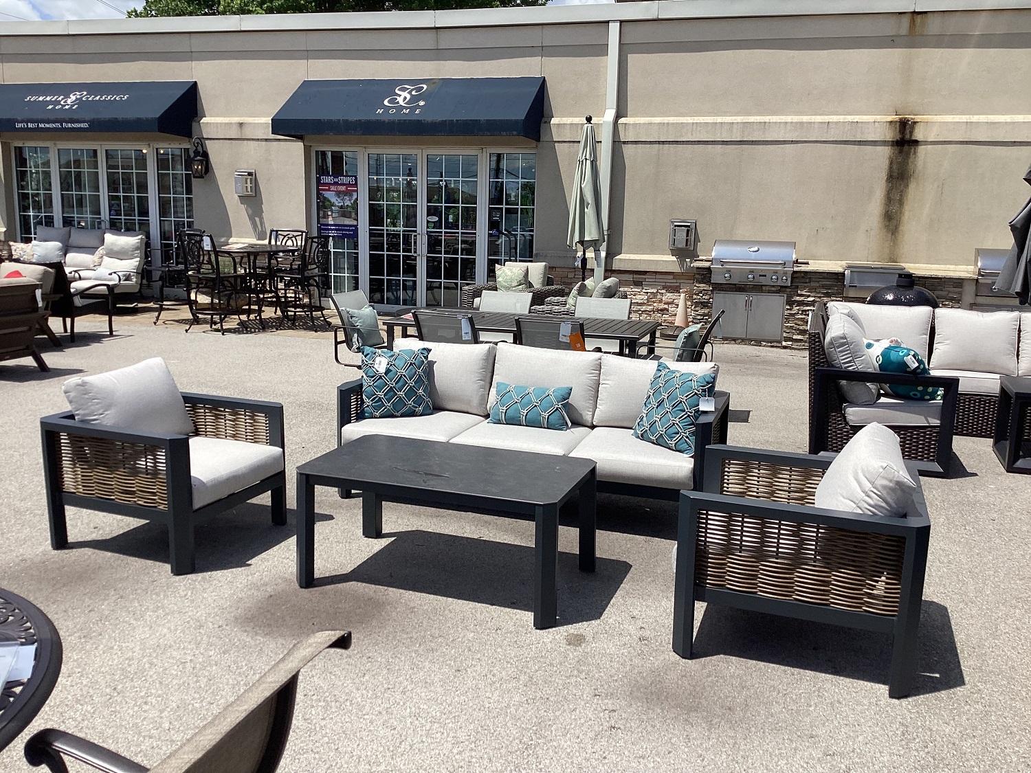 mesa seating set