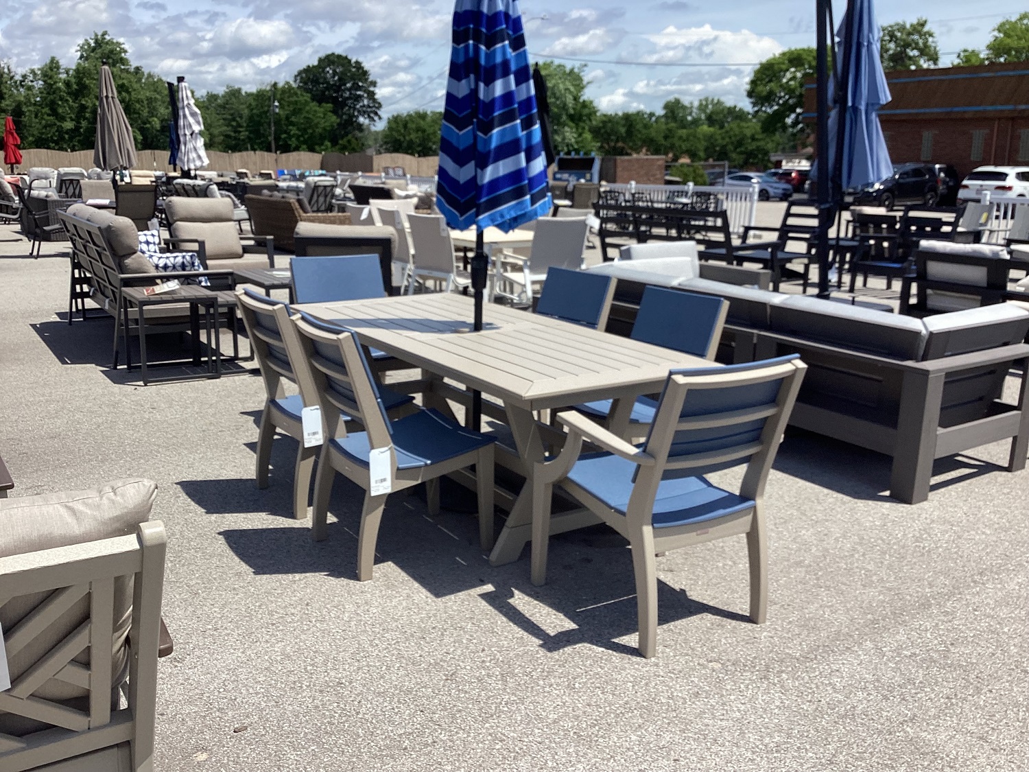 sym dining set-natural/slate